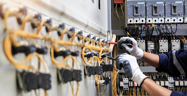 Professional Electrician technician working in Morrisonville, IL